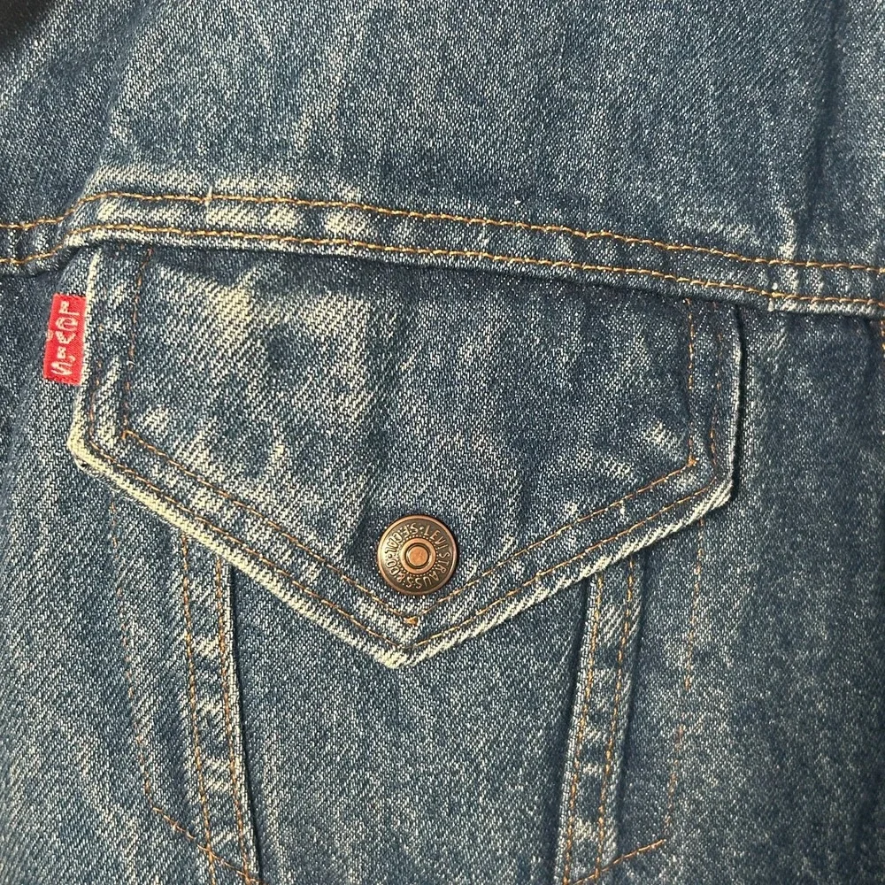 VTG 80s Levis Size 46R Sherpa Lined Denim Trucker Jacket Made In USA Blue Mens